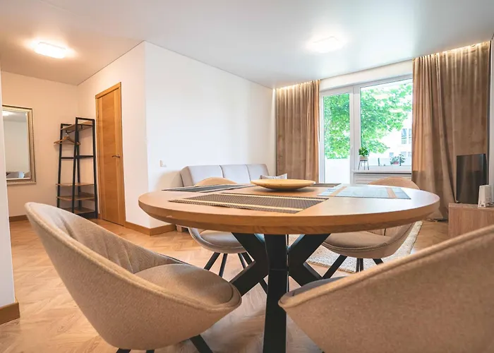 Emila's * פלאנגה